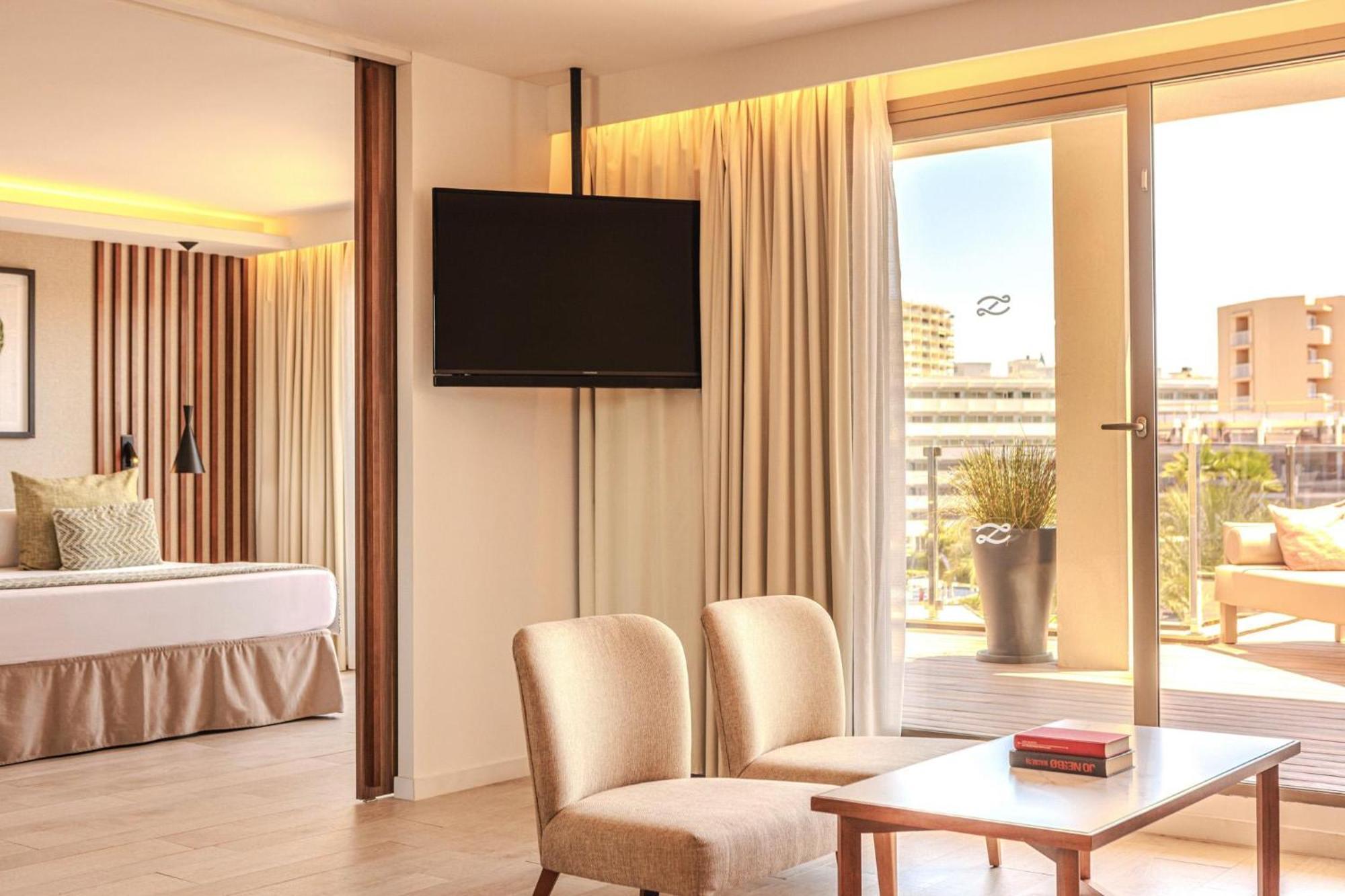 Zafiro Palace Palmanova Εξωτερικό φωτογραφία