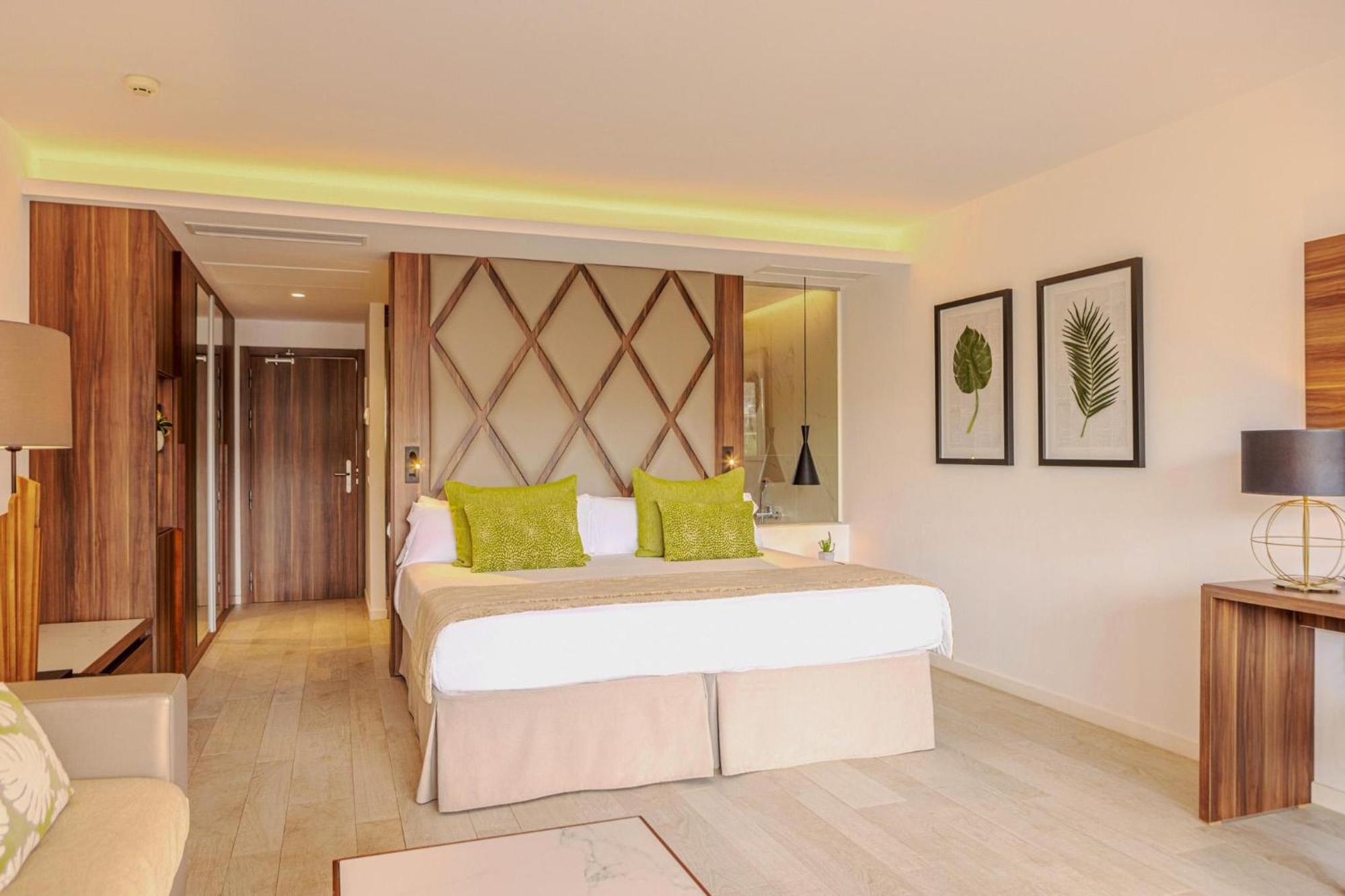 Zafiro Palace Palmanova Εξωτερικό φωτογραφία